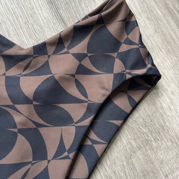 Skatie• ‘Melly’ Bikini Bottom in HONOLULU Print - Picture 8 of 15